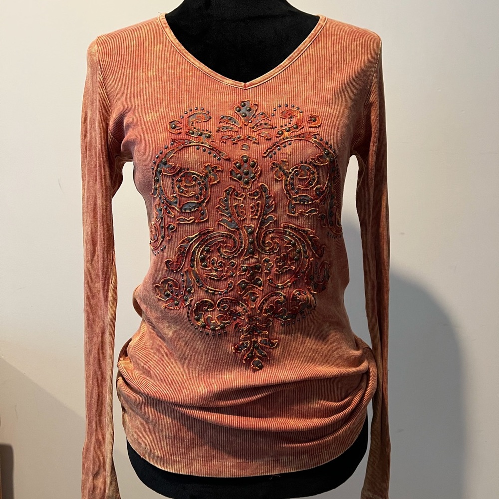 Daytrip long sleeve v-neck size M